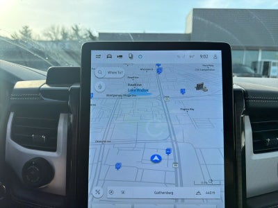 2022 Ford F-150 Lightning Platinum