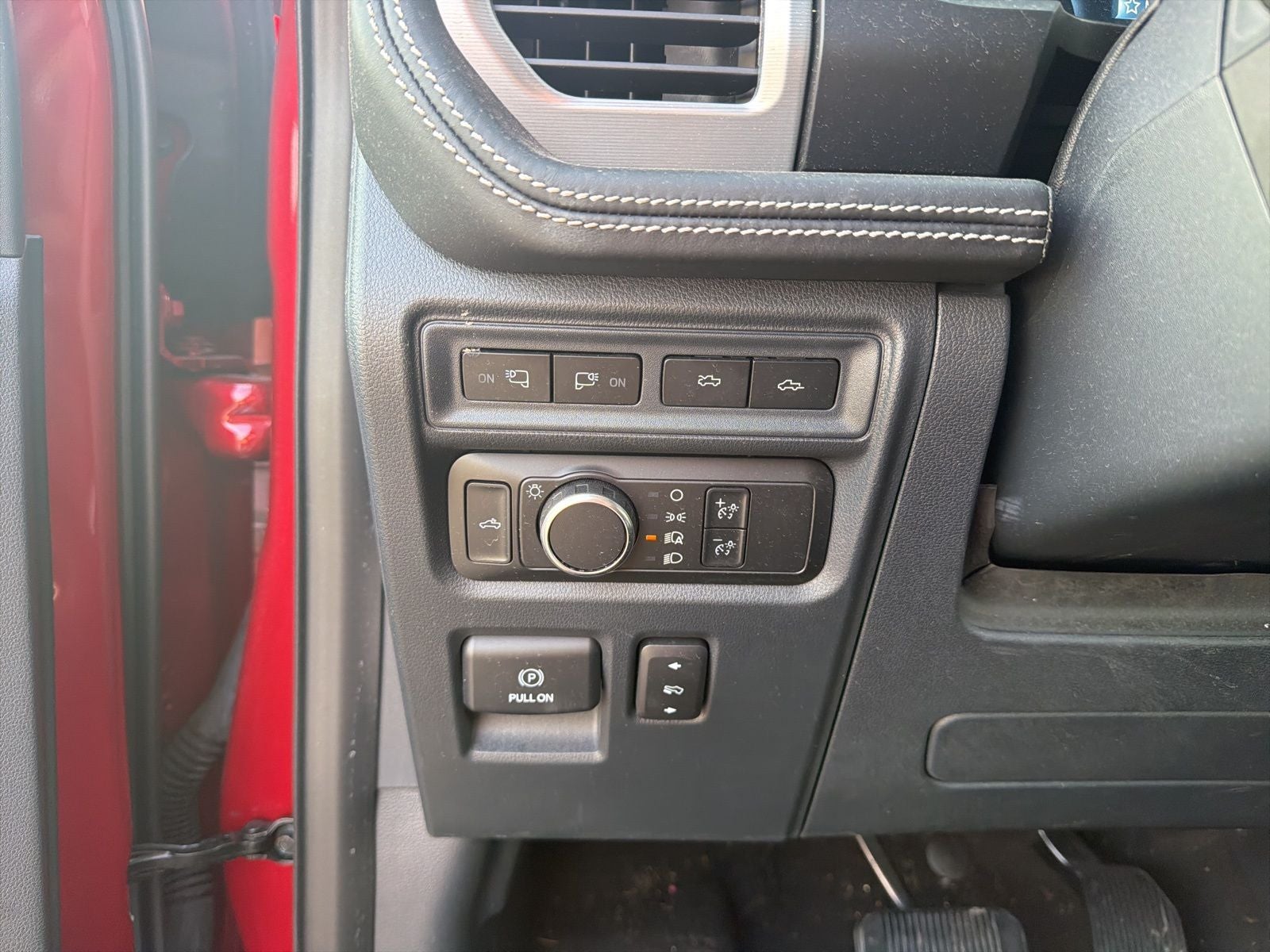 2022 Ford F-150 Lightning Platinum