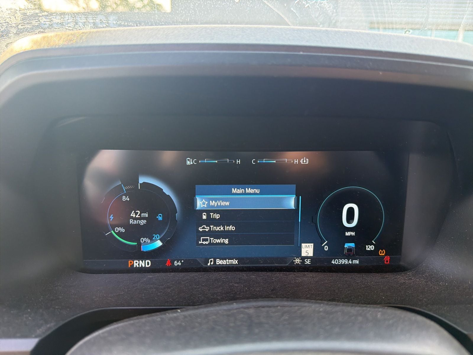 2022 Ford F-150 Lightning Platinum