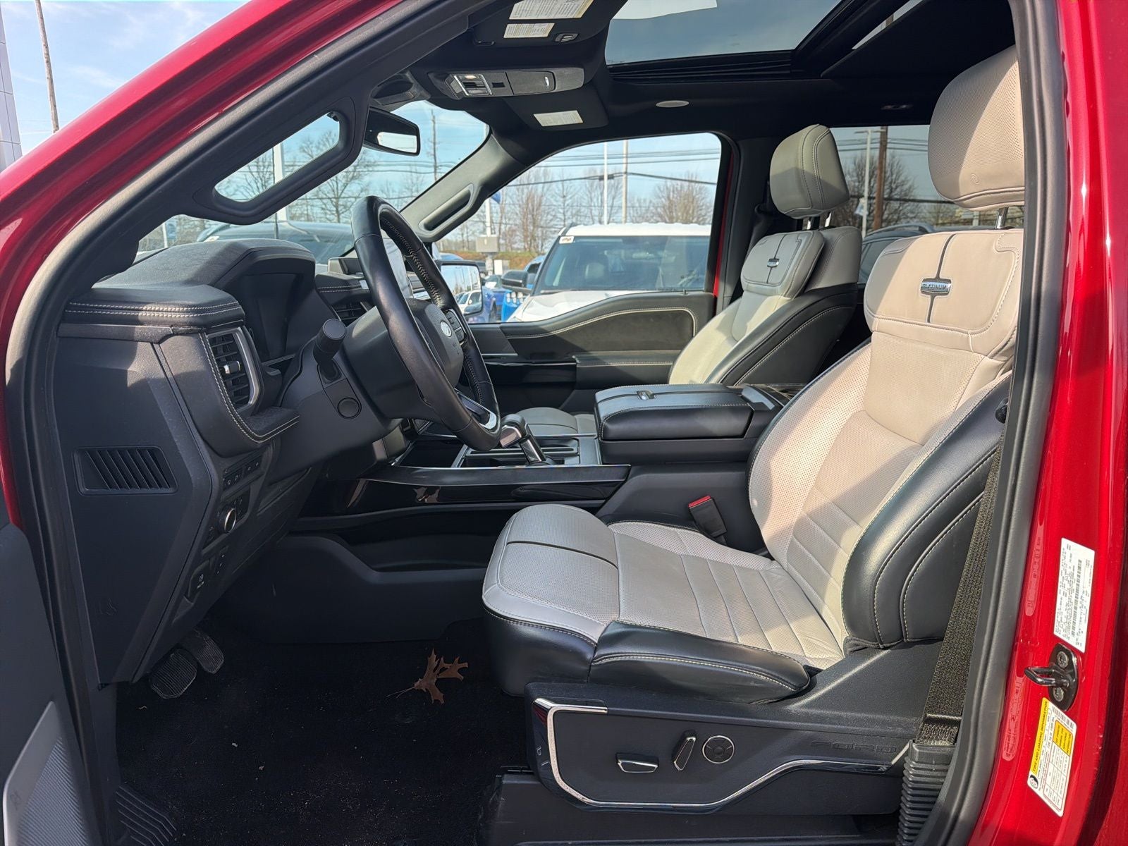 2022 Ford F-150 Lightning Platinum