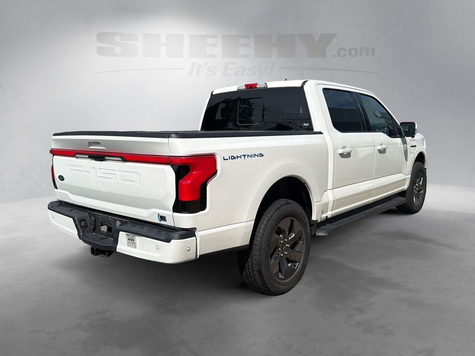 2023 Ford F-150 Lightning LARIAT
