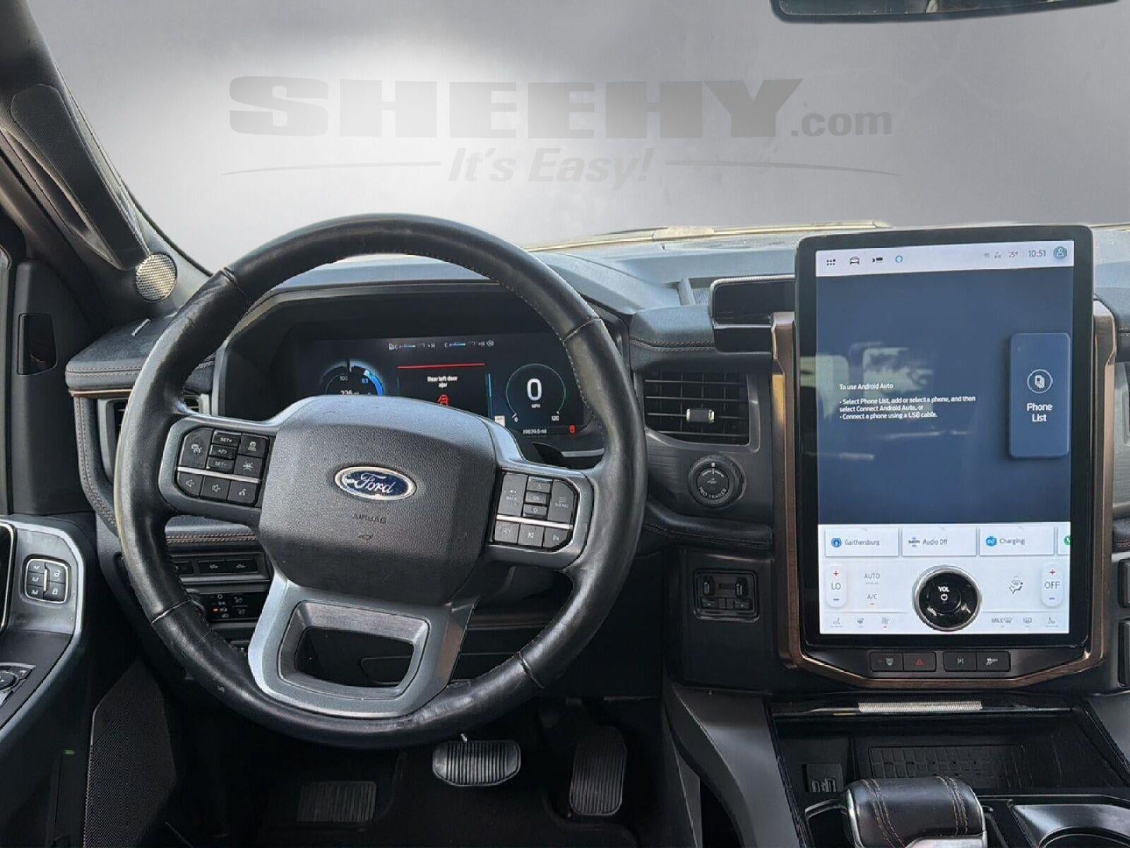 2023 Ford F-150 Lightning LARIAT