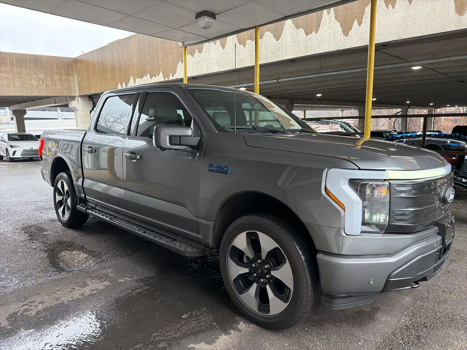 2024 Ford F-150 Lightning Platinum