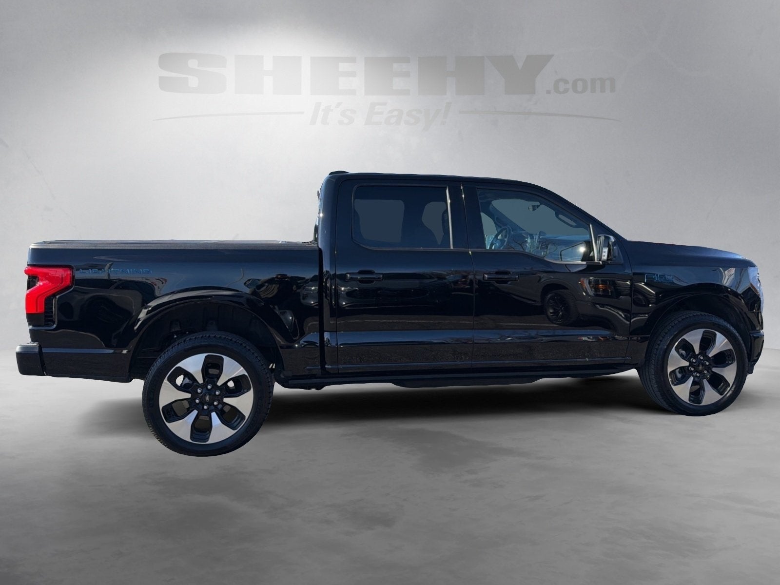 2025 Ford F-150 Lightning Platinum