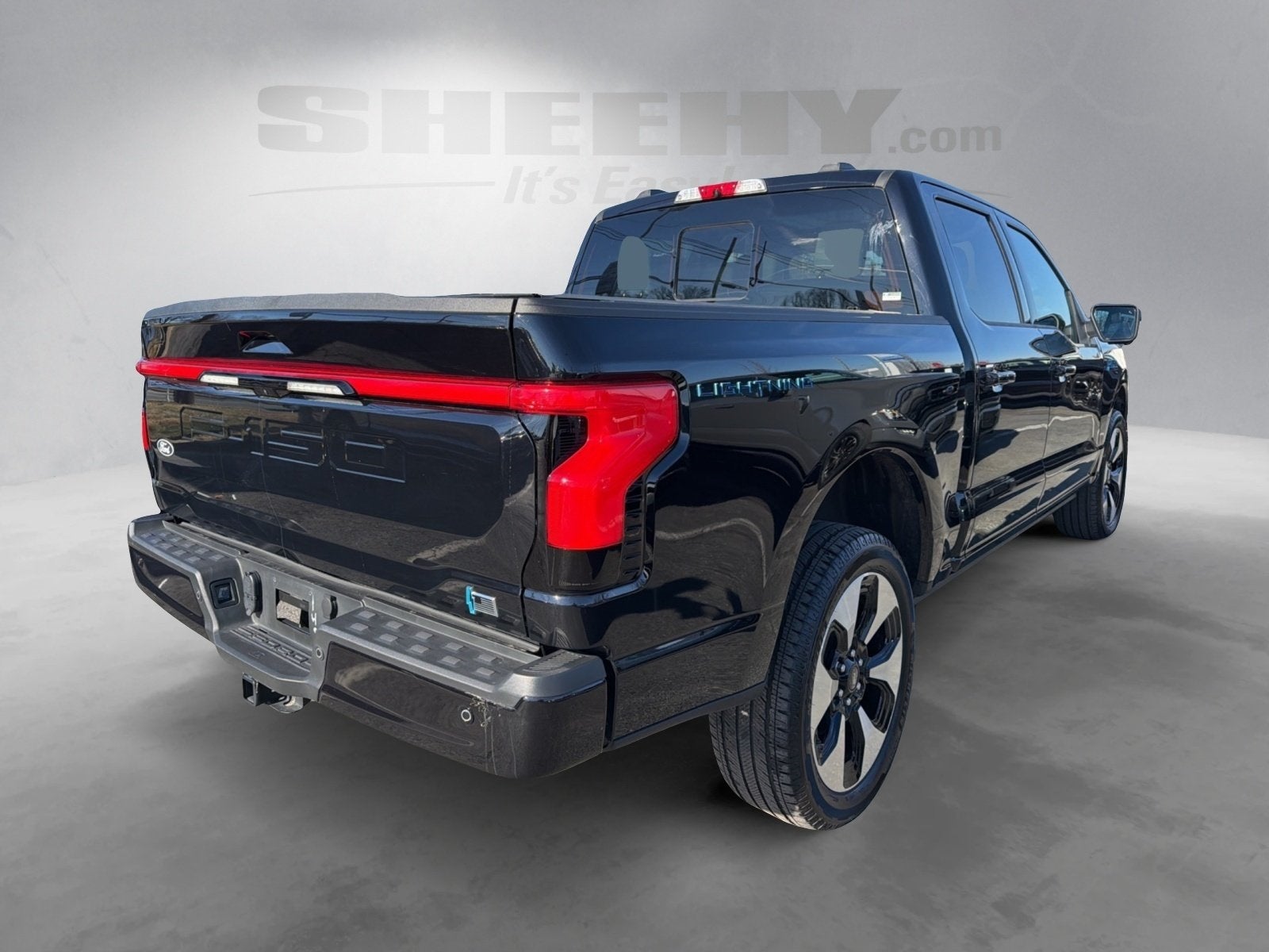 2025 Ford F-150 Lightning Platinum