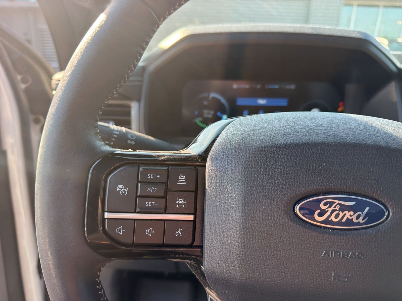 2024 Ford F-150 Lightning Platinum
