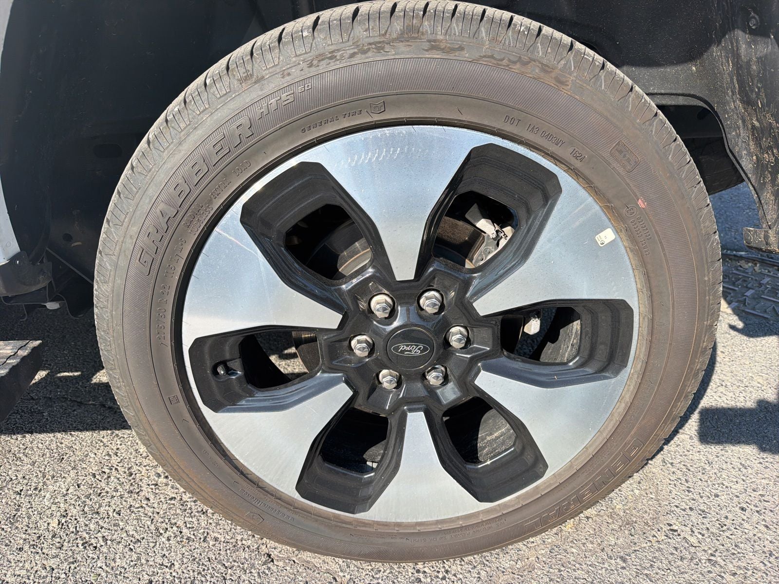 2024 Ford F-150 Lightning Platinum