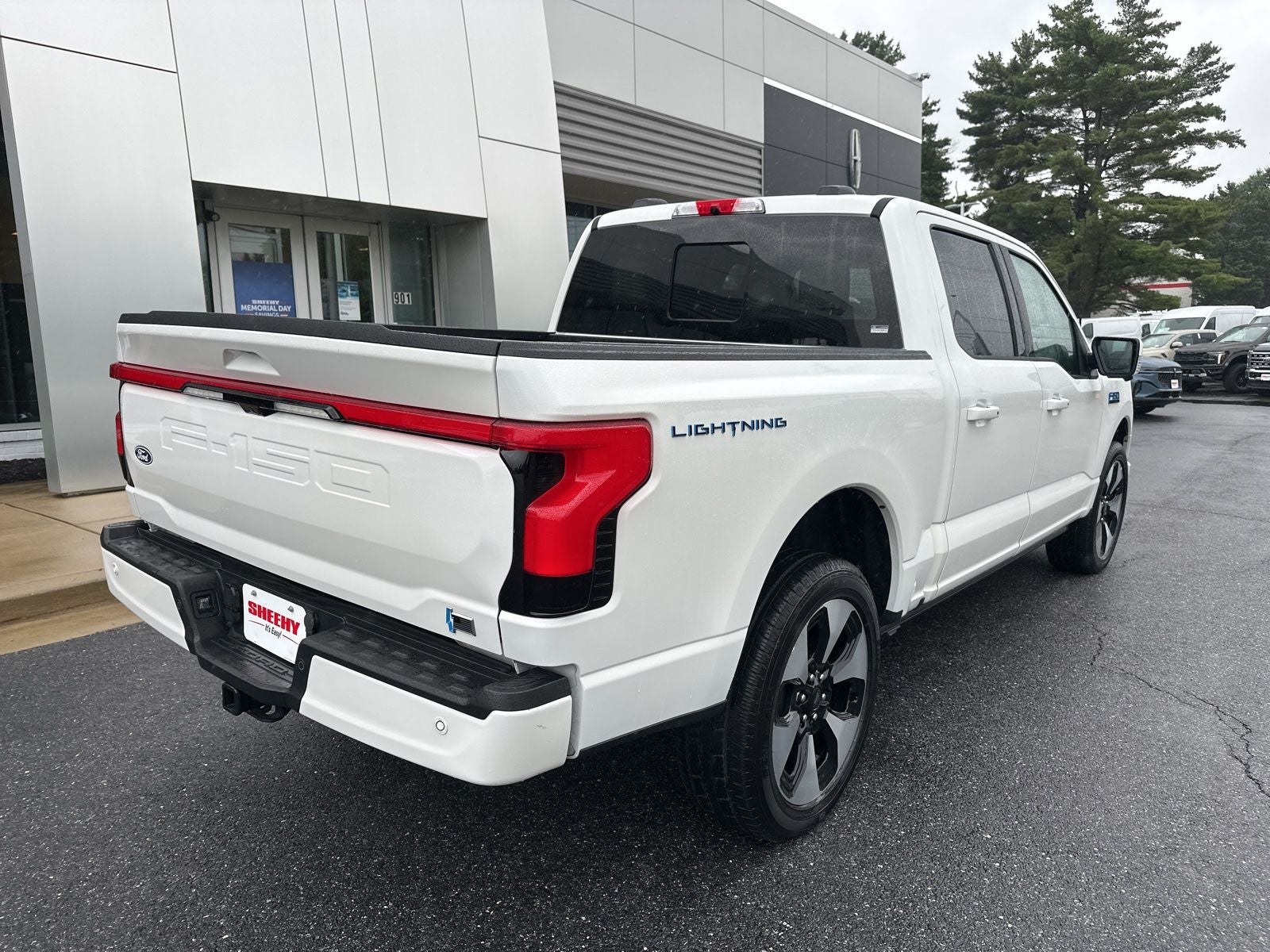 2024 Ford F-150 Lightning Platinum