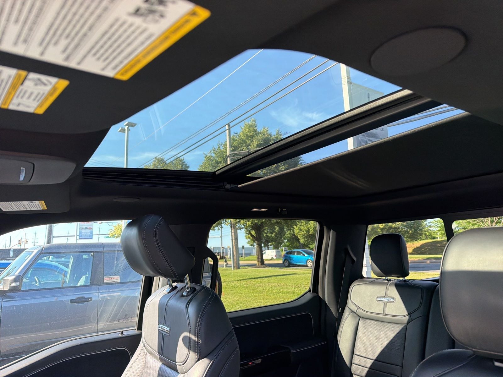2025 Ford F-150 Lightning Platinum