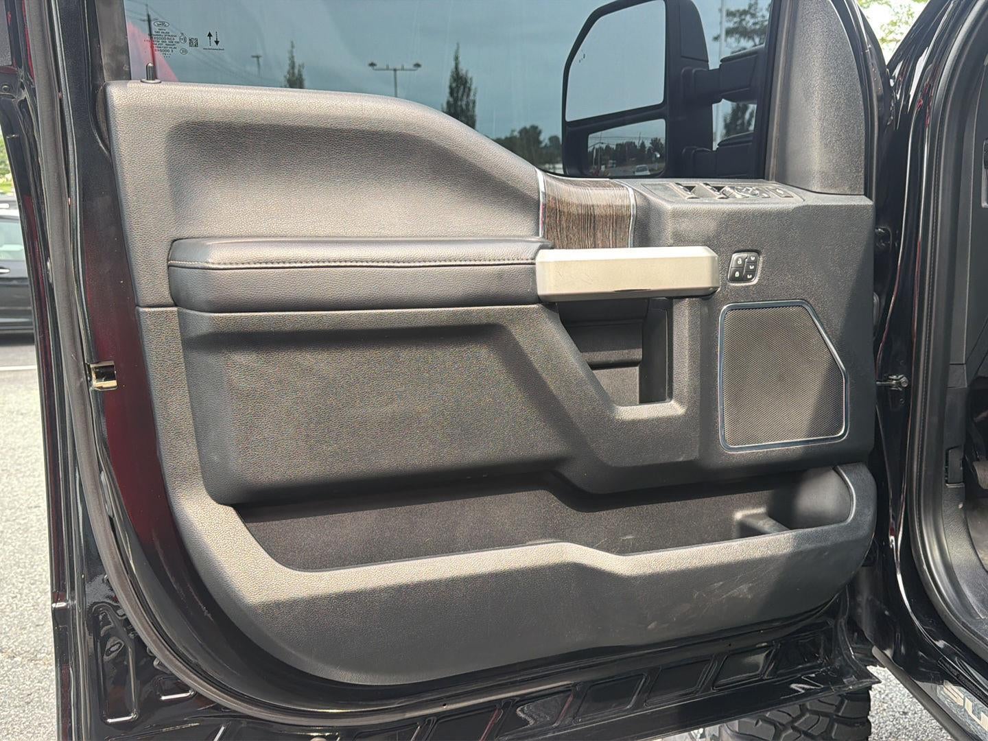 2021 Ford Super Duty F-250 SRW LARIAT