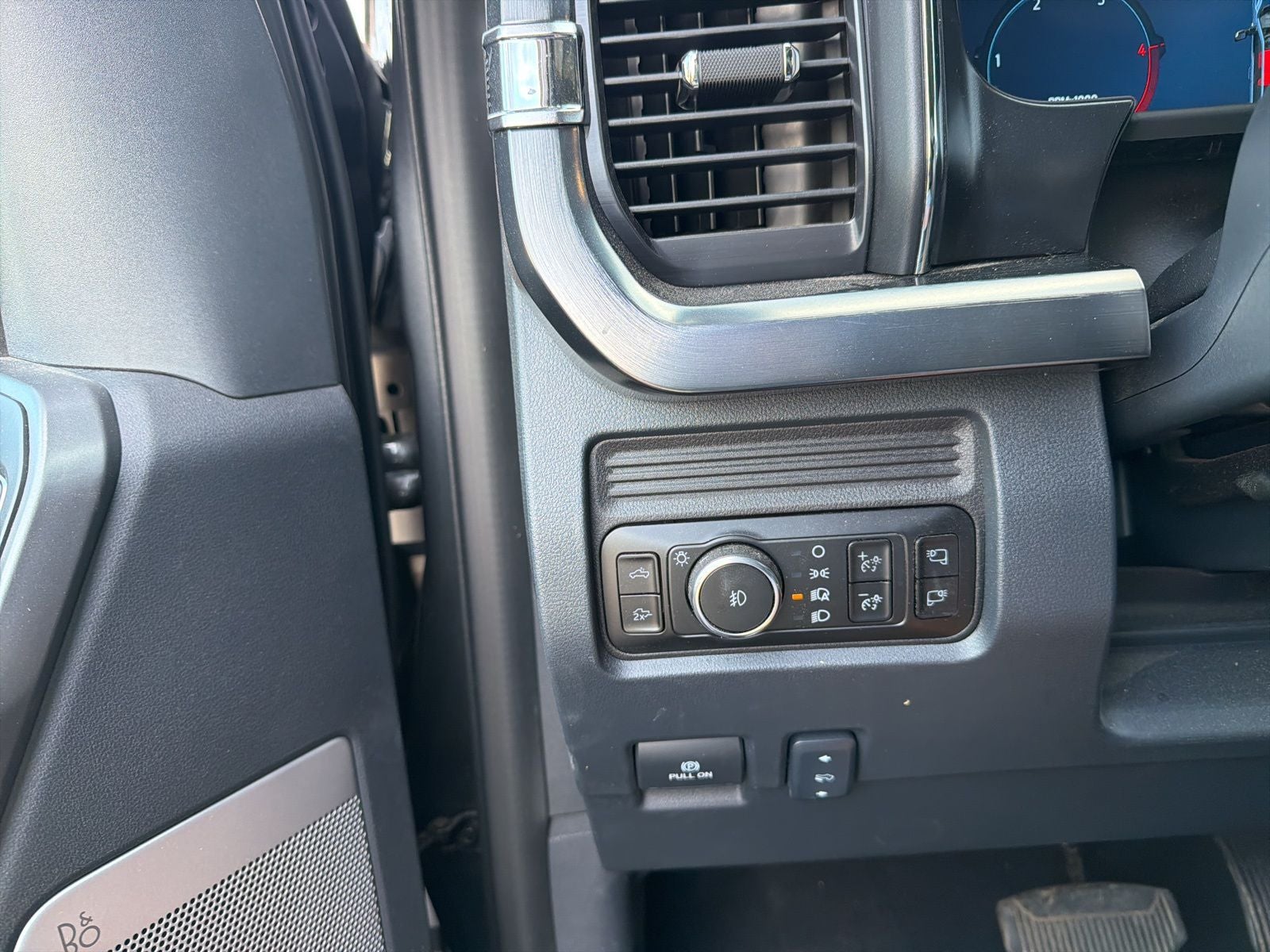 2025 Ford F-350SD Lariat