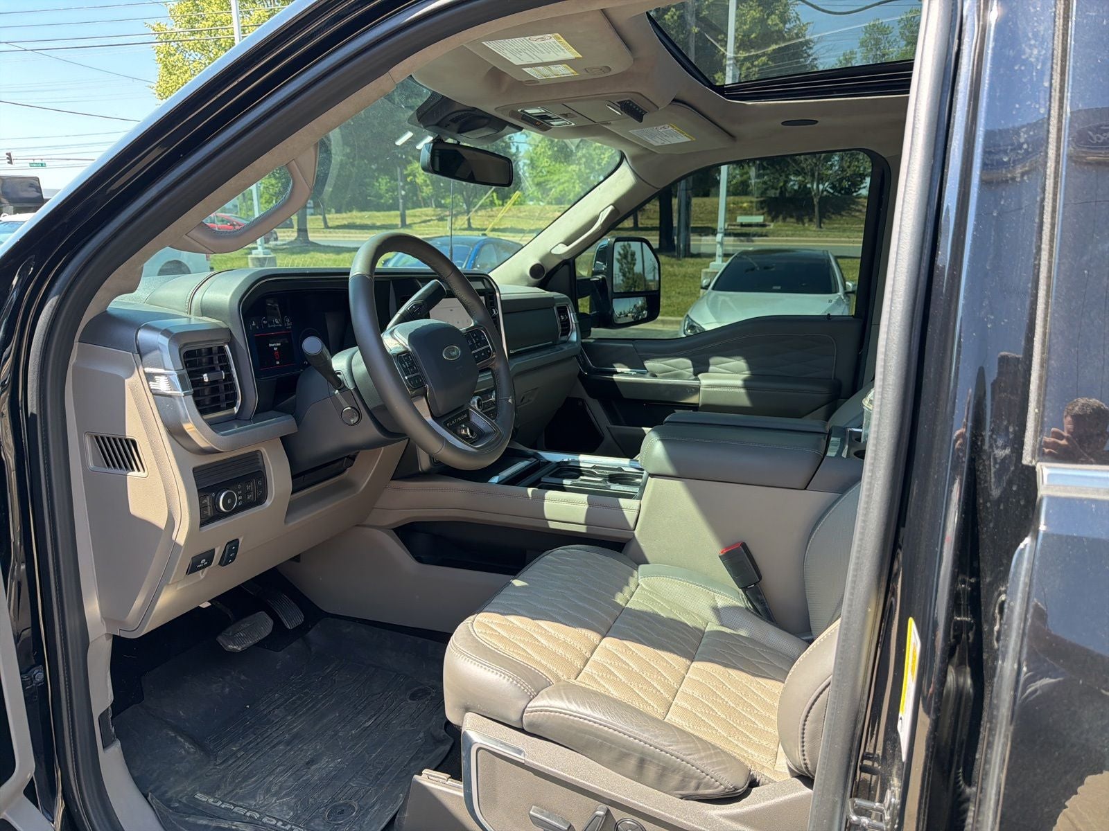 2025 Ford F-350SD Platinum