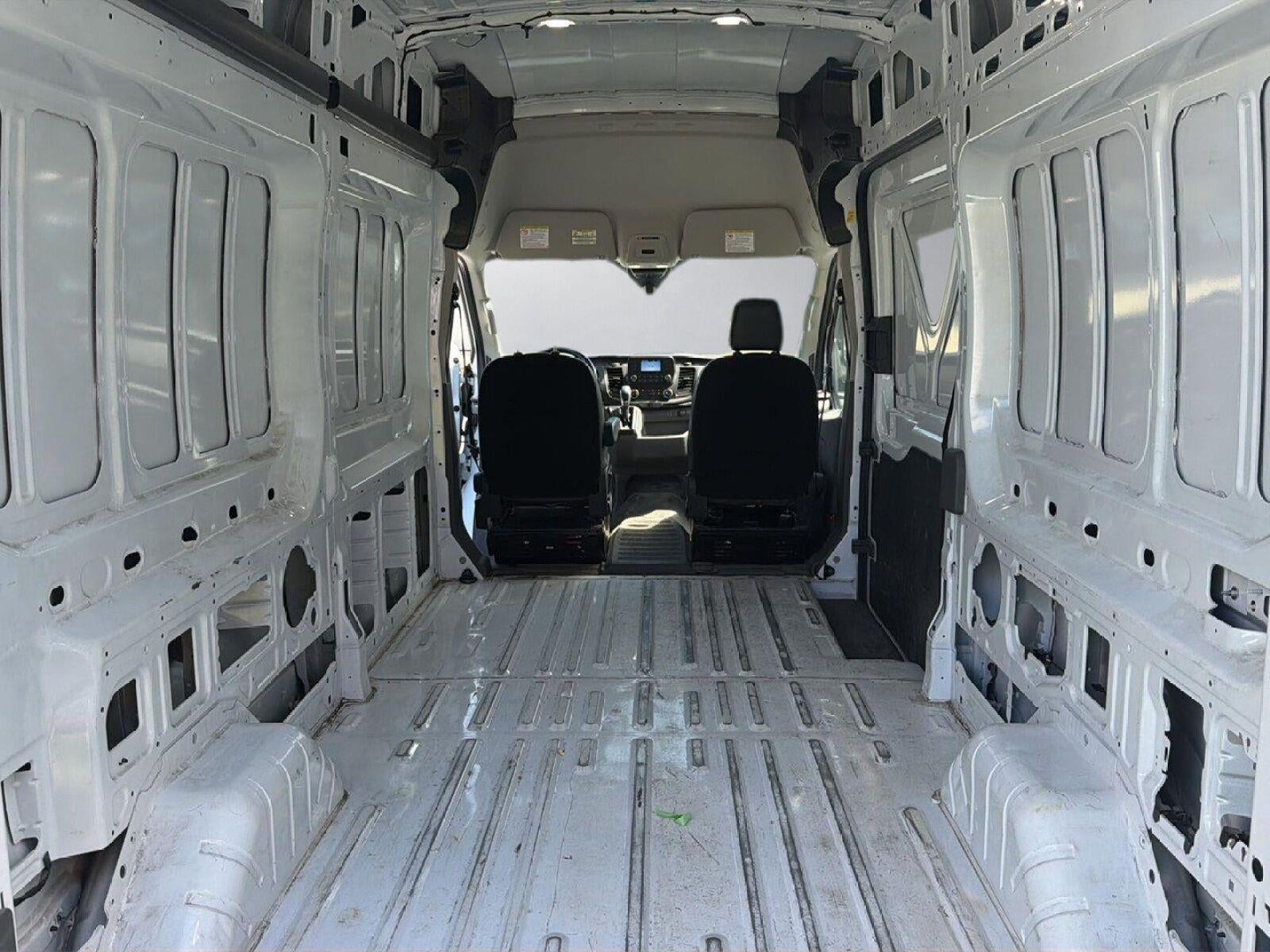 2025 Ford Transit 250