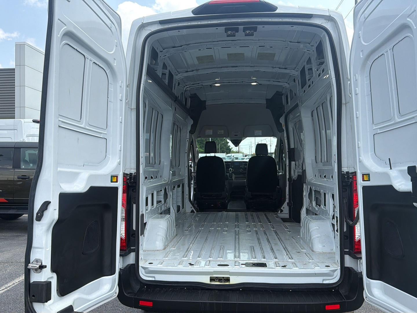 2025 Ford Transit-250 148 WB High Roof Cargo