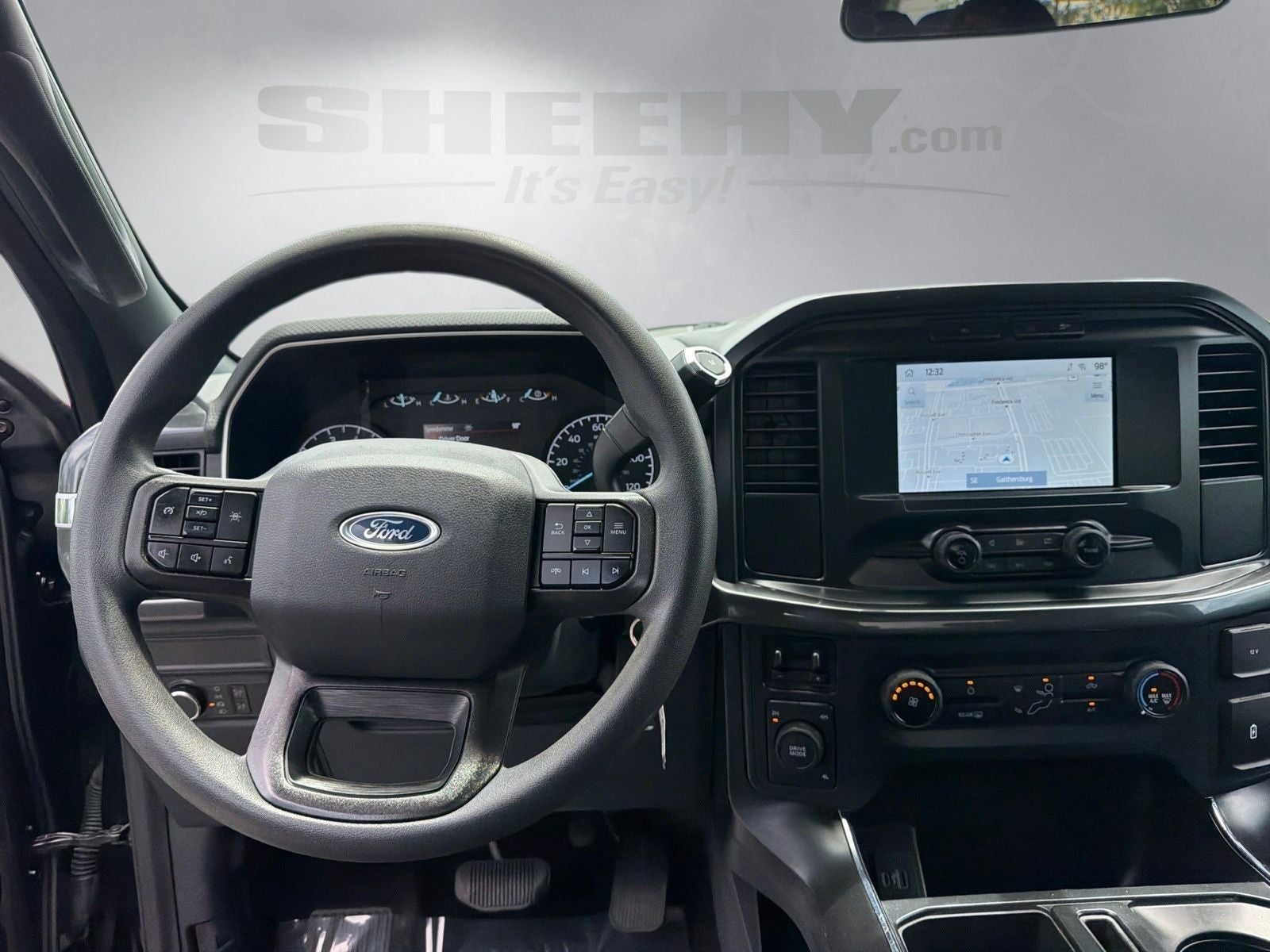 2022 Ford F-150 XL STX