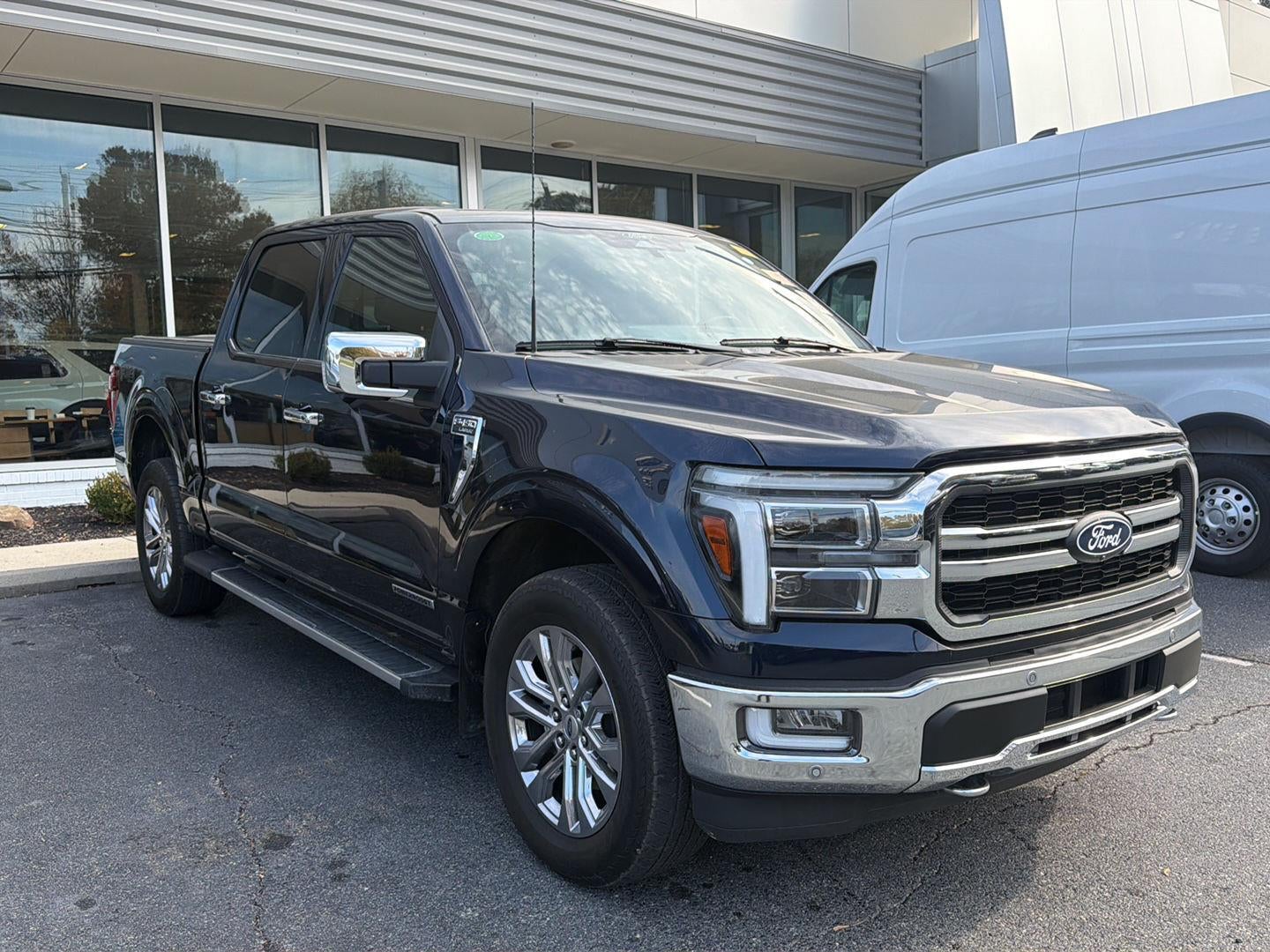 2024 FORD TRUCK F-150 LARIAT 4WD SUPERCREW 5.5' BOX