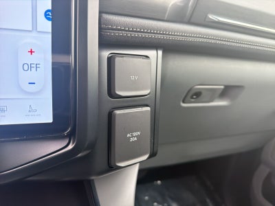 2024 Ford F-150 Lightning Flash