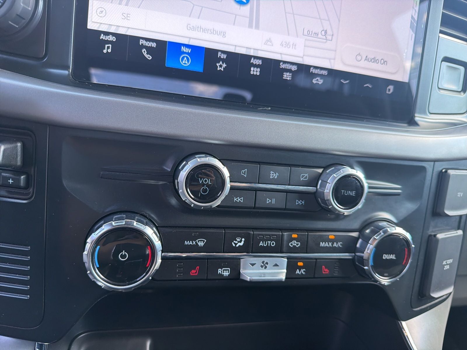 2024 Ford F-150 Lightning XLT