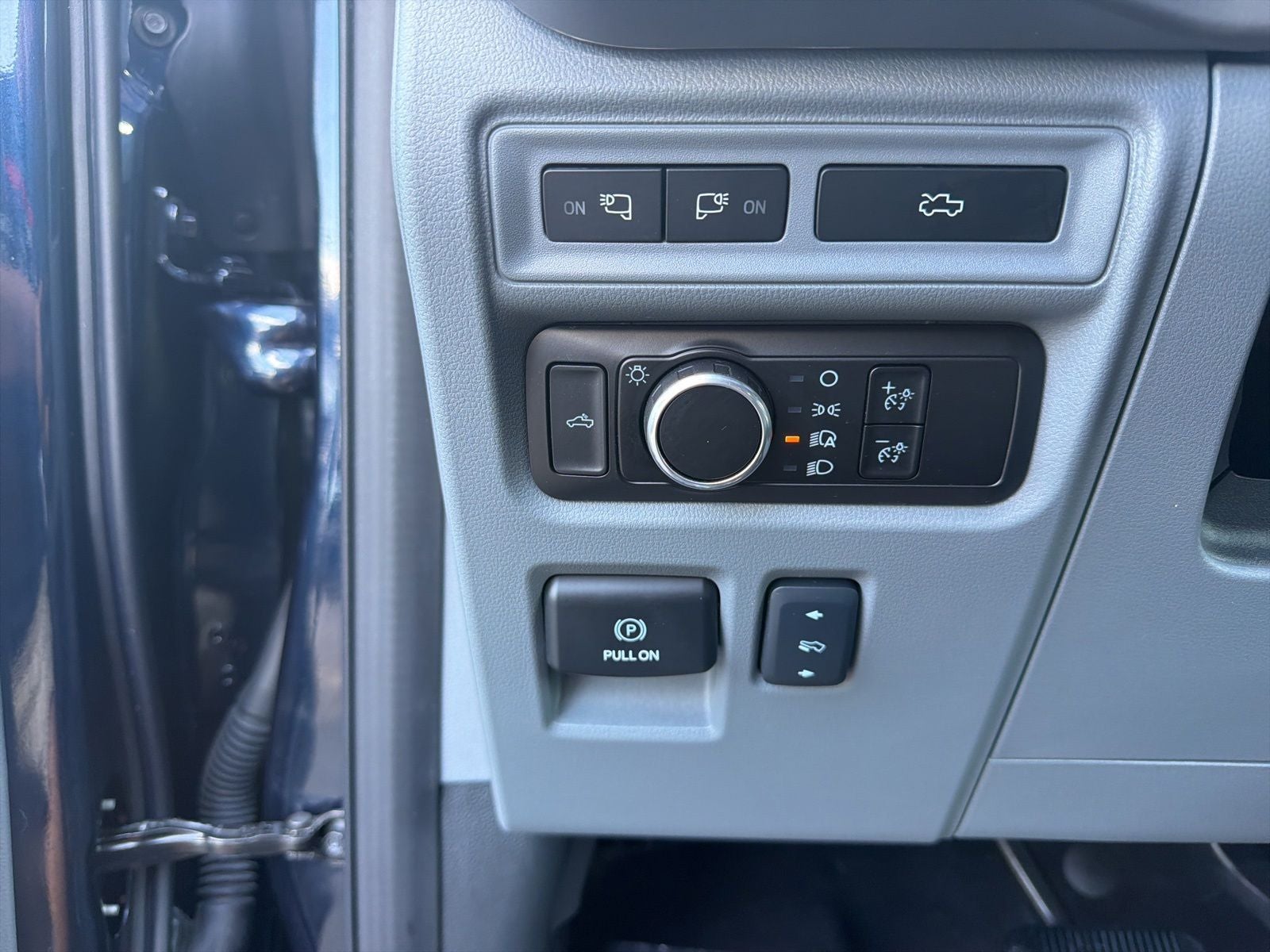 2024 Ford F-150 Lightning XLT