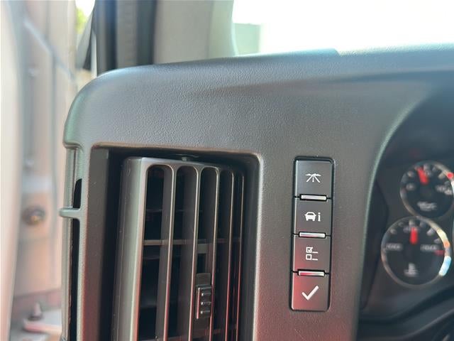 2016 Chevrolet Express 3500 LT w/1LT