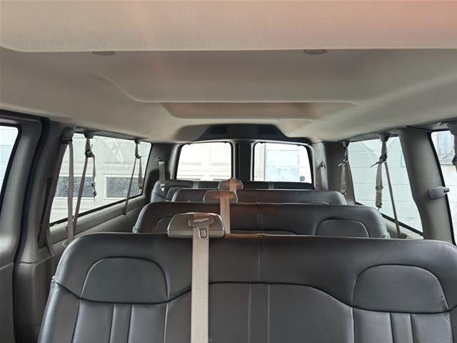2016 Chevrolet Express 3500 LT w/1LT