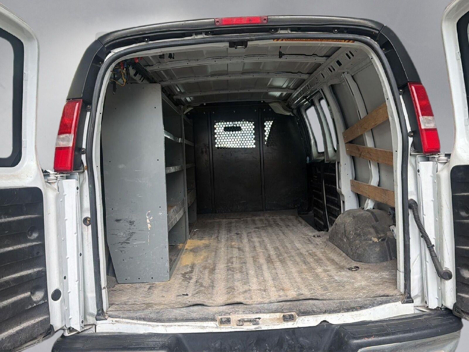 2021 Chevrolet Express Cargo Van RWD 2500 135