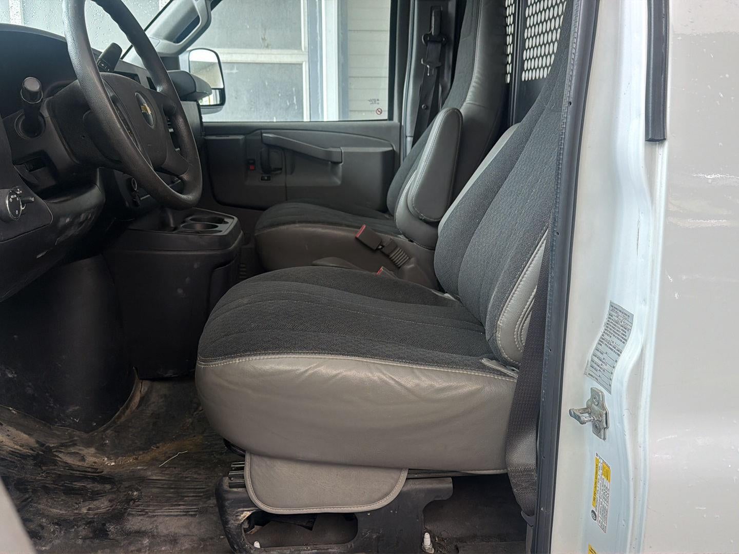 2021 Chevrolet Express Cargo Van RWD 2500 135