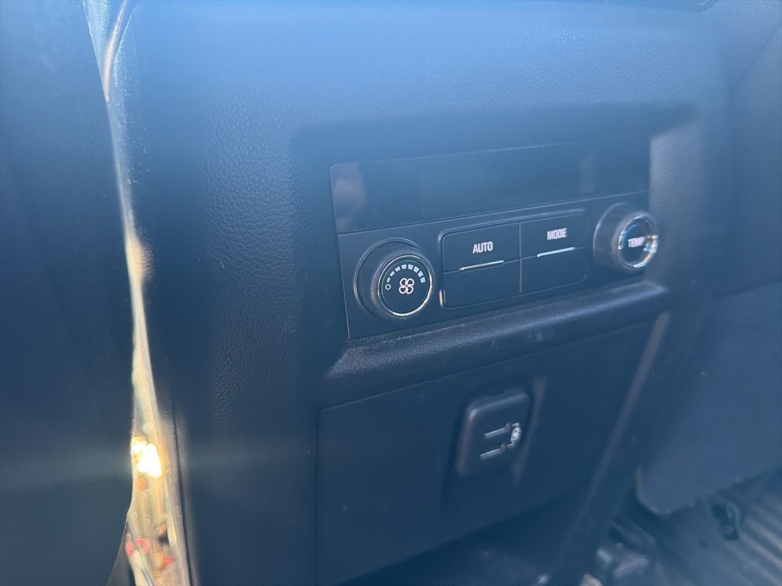 2018 Chevrolet Traverse LT Cloth w/1LT