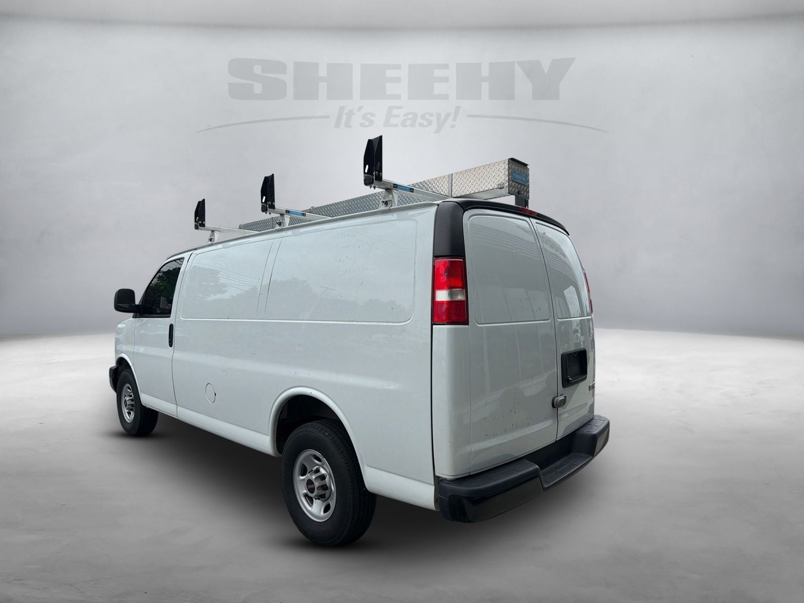 2022 GMC Savana 2500 Work Van