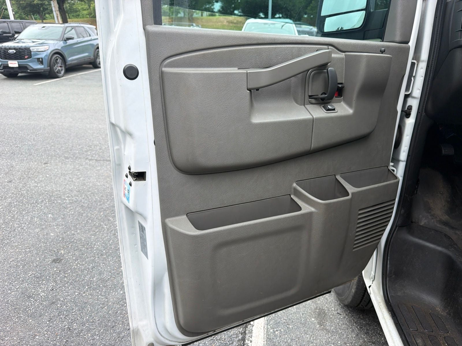 2022 GMC Savana 2500 Work Van