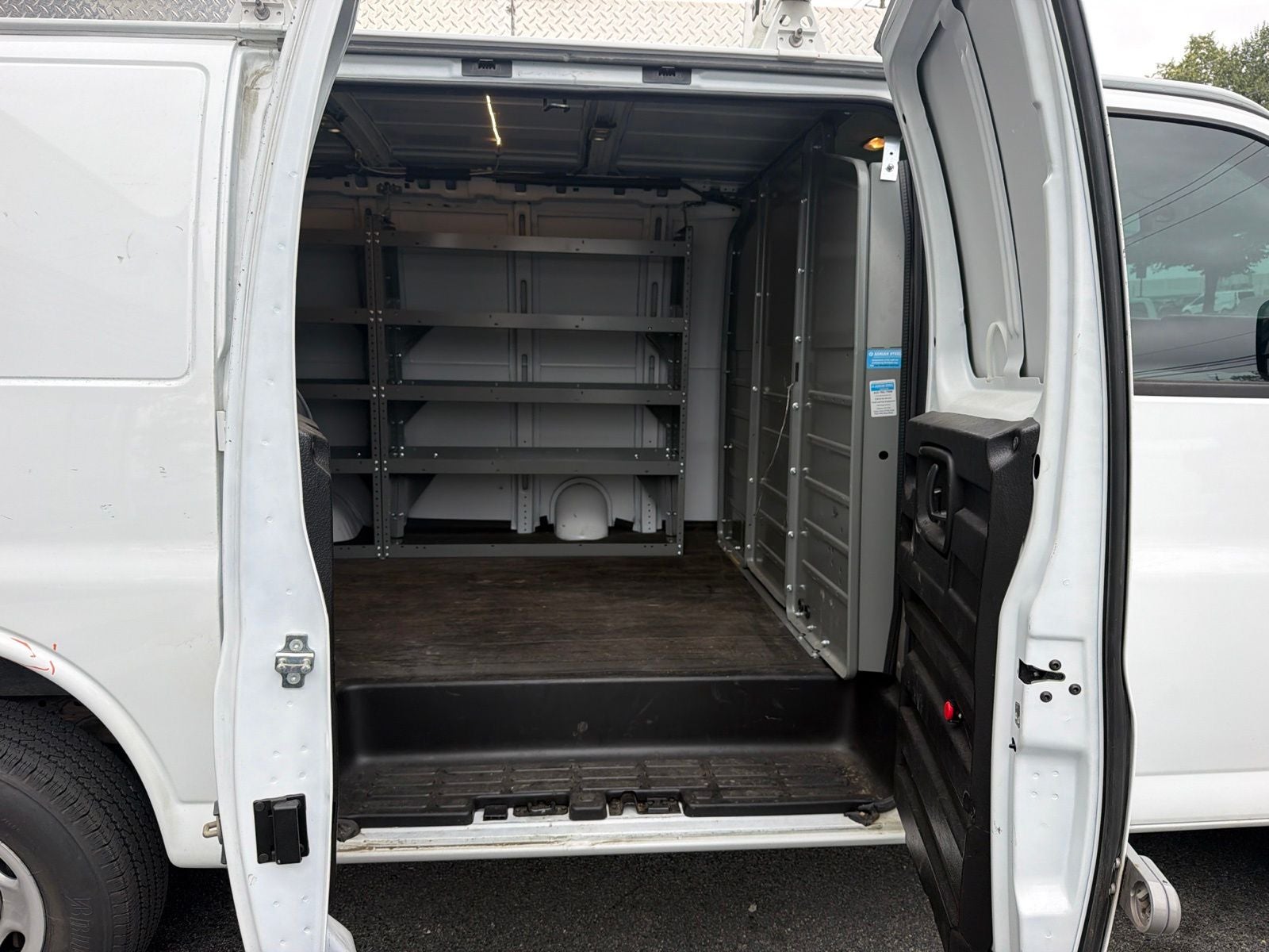 2022 GMC Savana 2500 Work Van