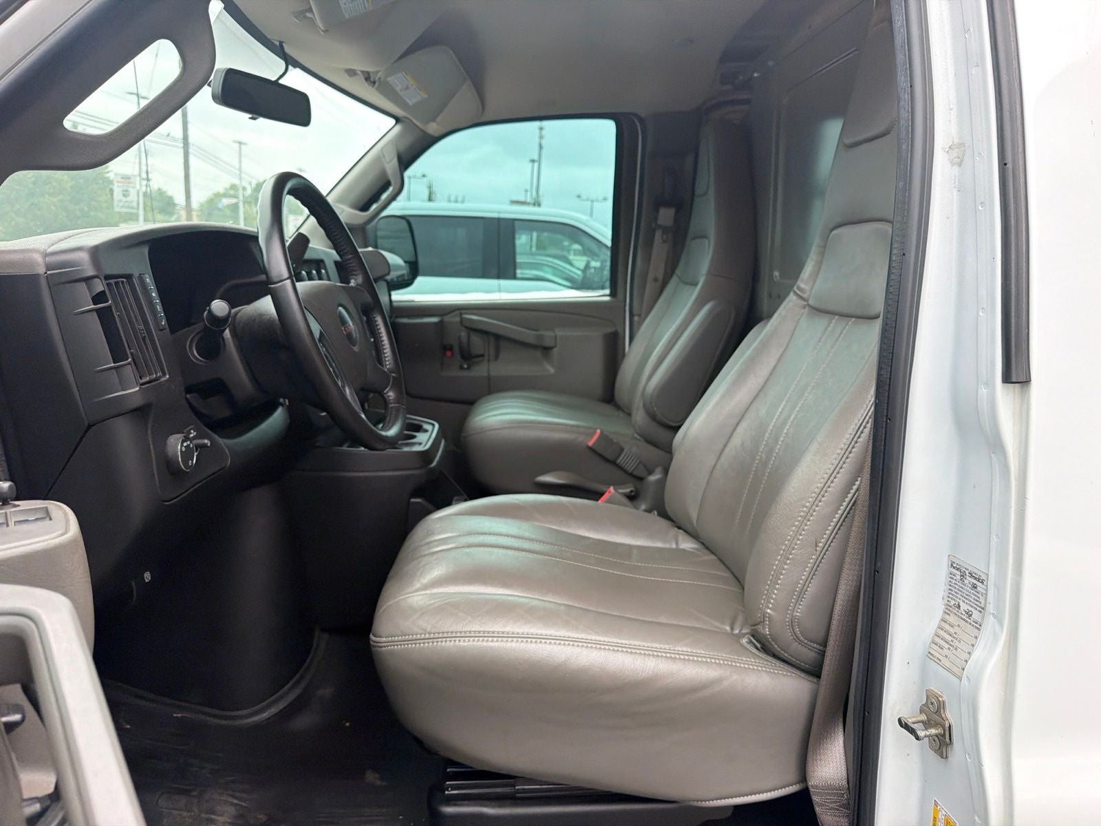 2022 GMC Savana 2500 Work Van