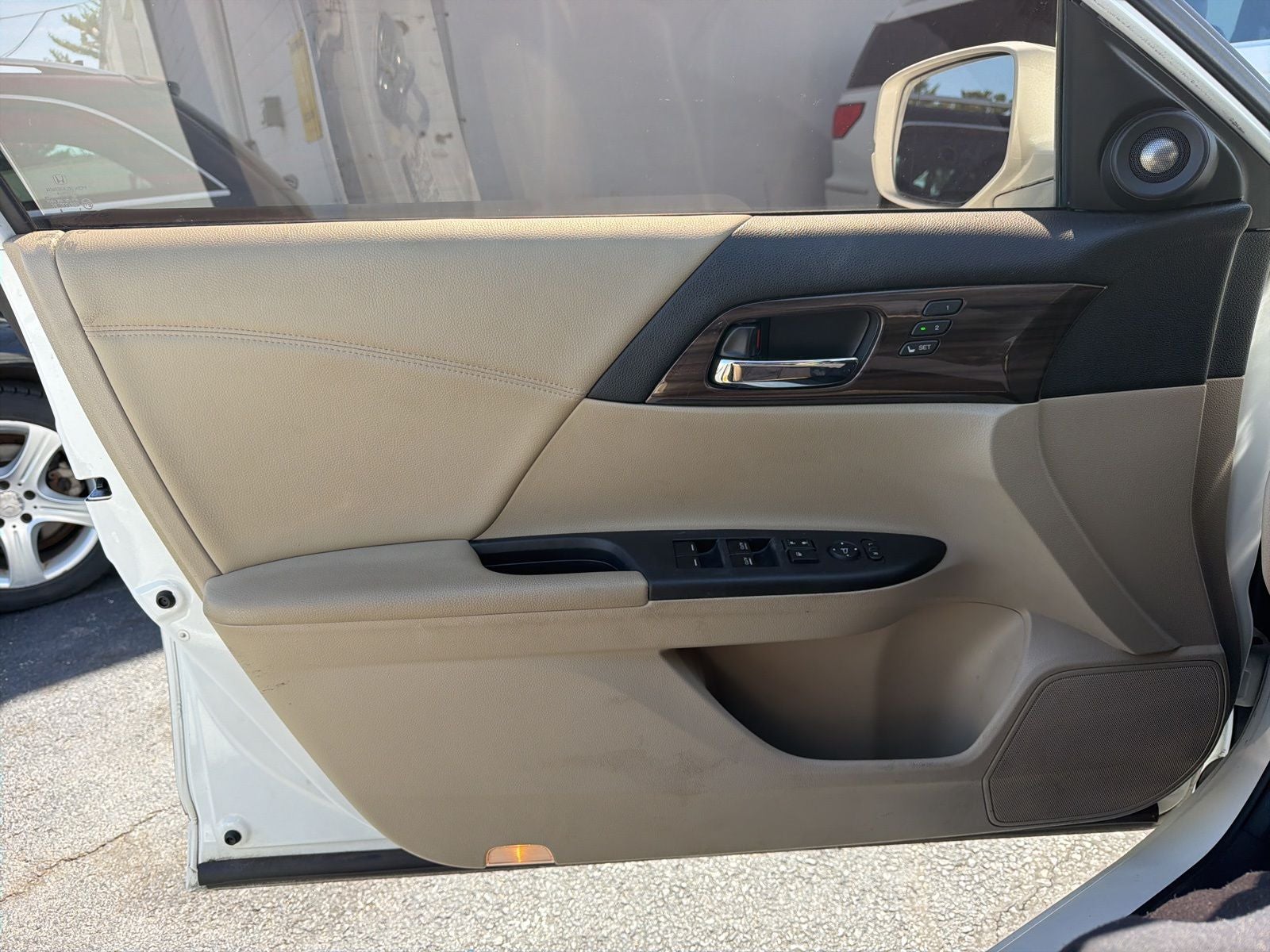 2016 Honda Accord EX-L w/Navigation and Honda Sensing