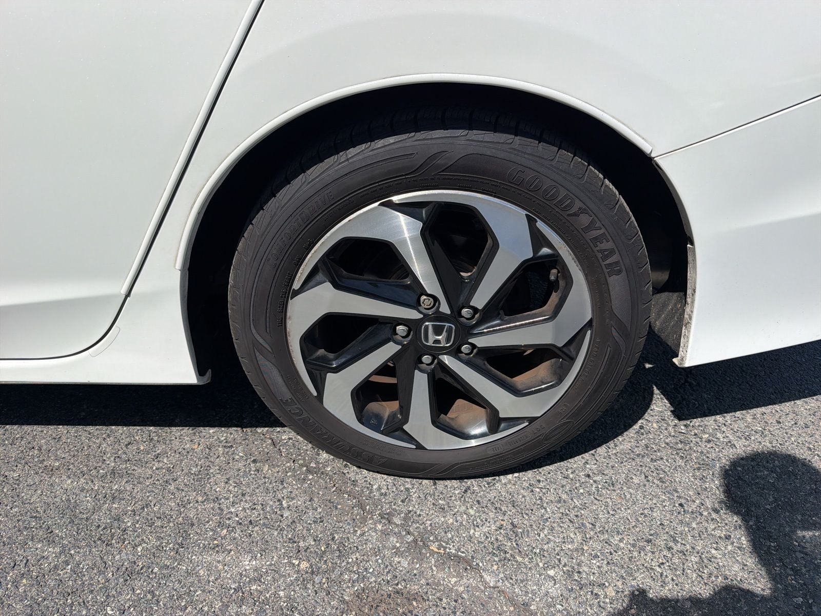 2016 Honda Accord EX-L w/Navigation and Honda Sensing