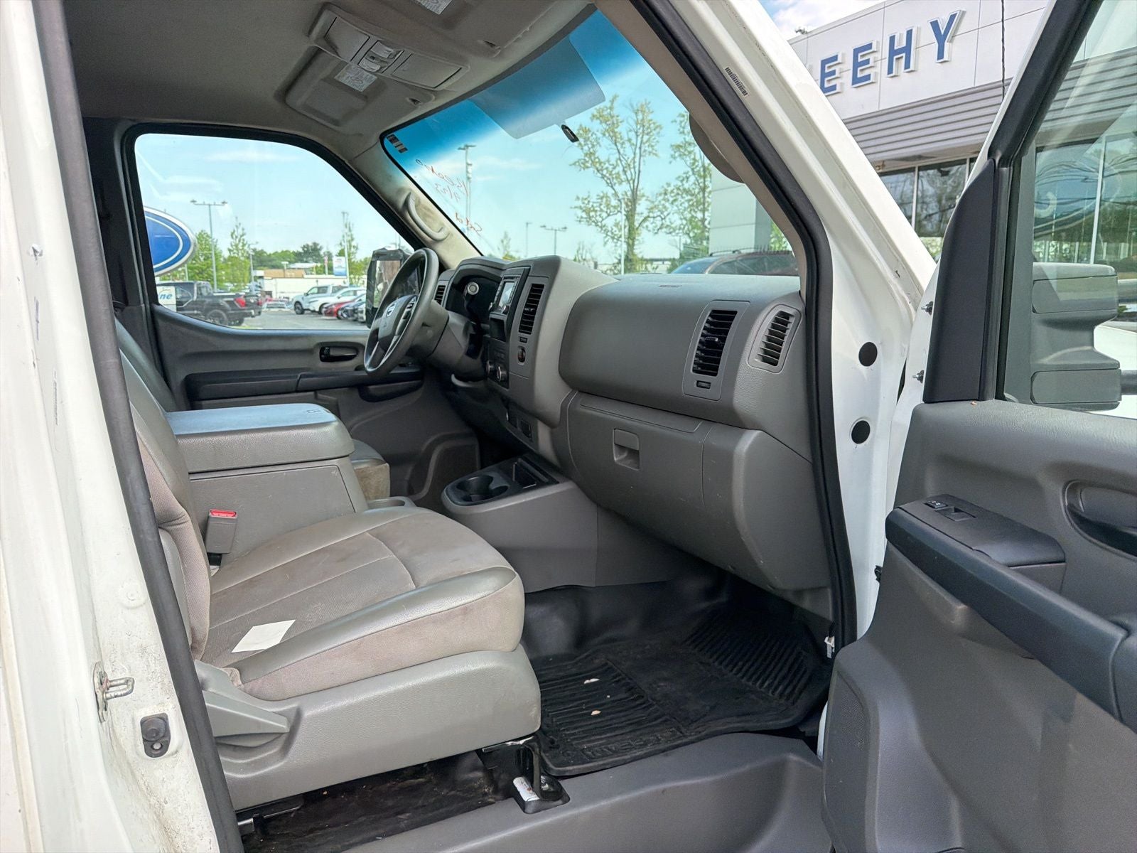 2021 Nissan NV3500 HD Cargo SV NV3500 HD Standard Roof V8 SV