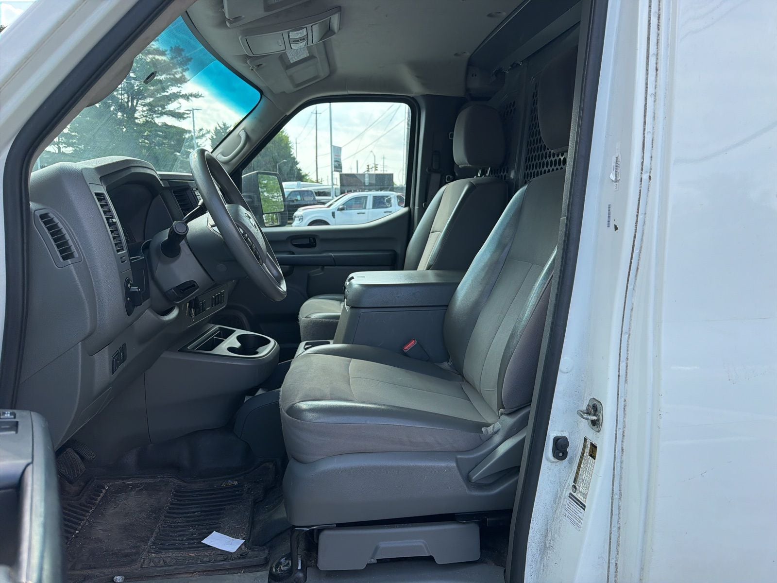 2021 Nissan NV3500 HD Cargo SV NV3500 HD Standard Roof V8 SV