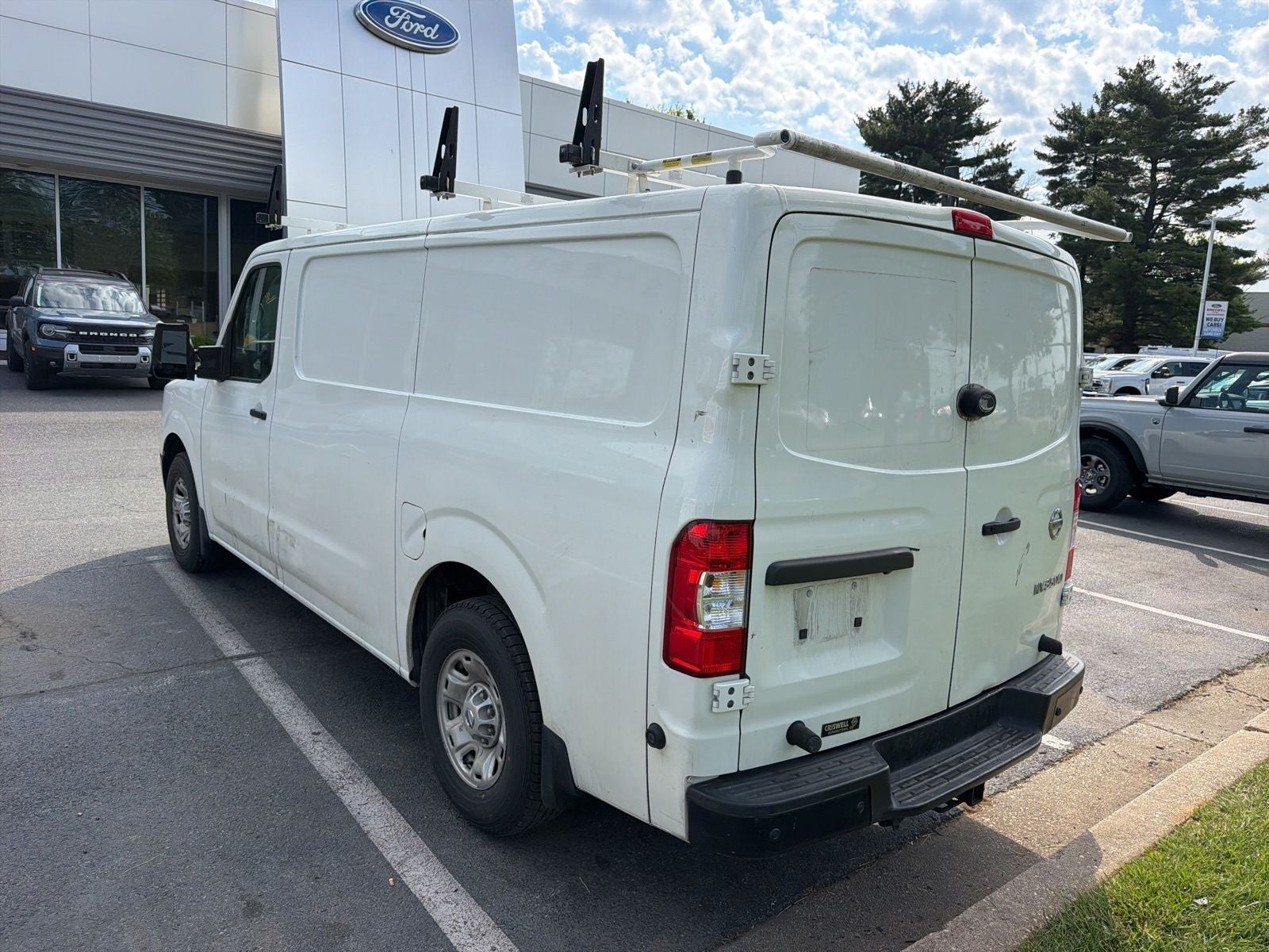 2021 Nissan NV3500 HD Cargo SV NV3500 HD Standard Roof V8 SV