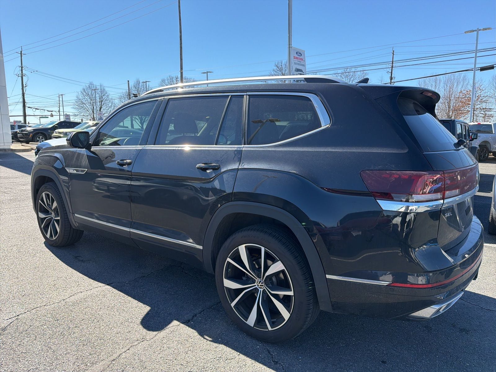 2024 Volkswagen Atlas 2.0T SEL Premium R-Line