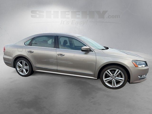 2015 Volkswagen Passat 1.8T SE w/Sunroof/Nav