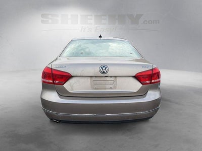 2015 Volkswagen Passat 1.8T SE w/Sunroof/Nav