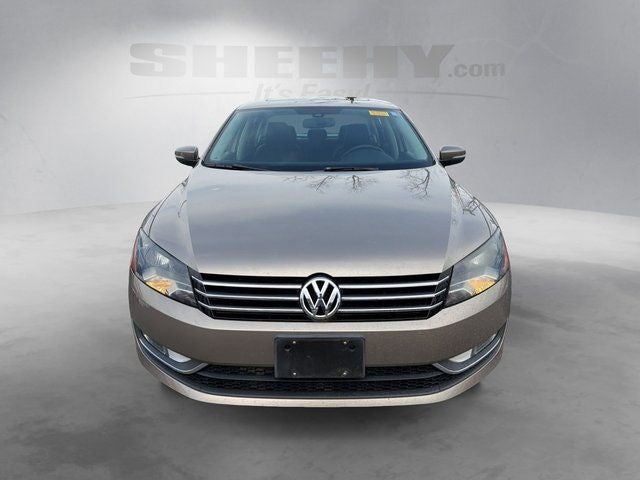 2015 Volkswagen Passat 1.8T SE w/Sunroof/Nav