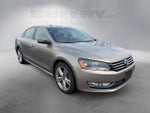 2015 Volkswagen Passat 1.8T SE w/Sunroof/Nav