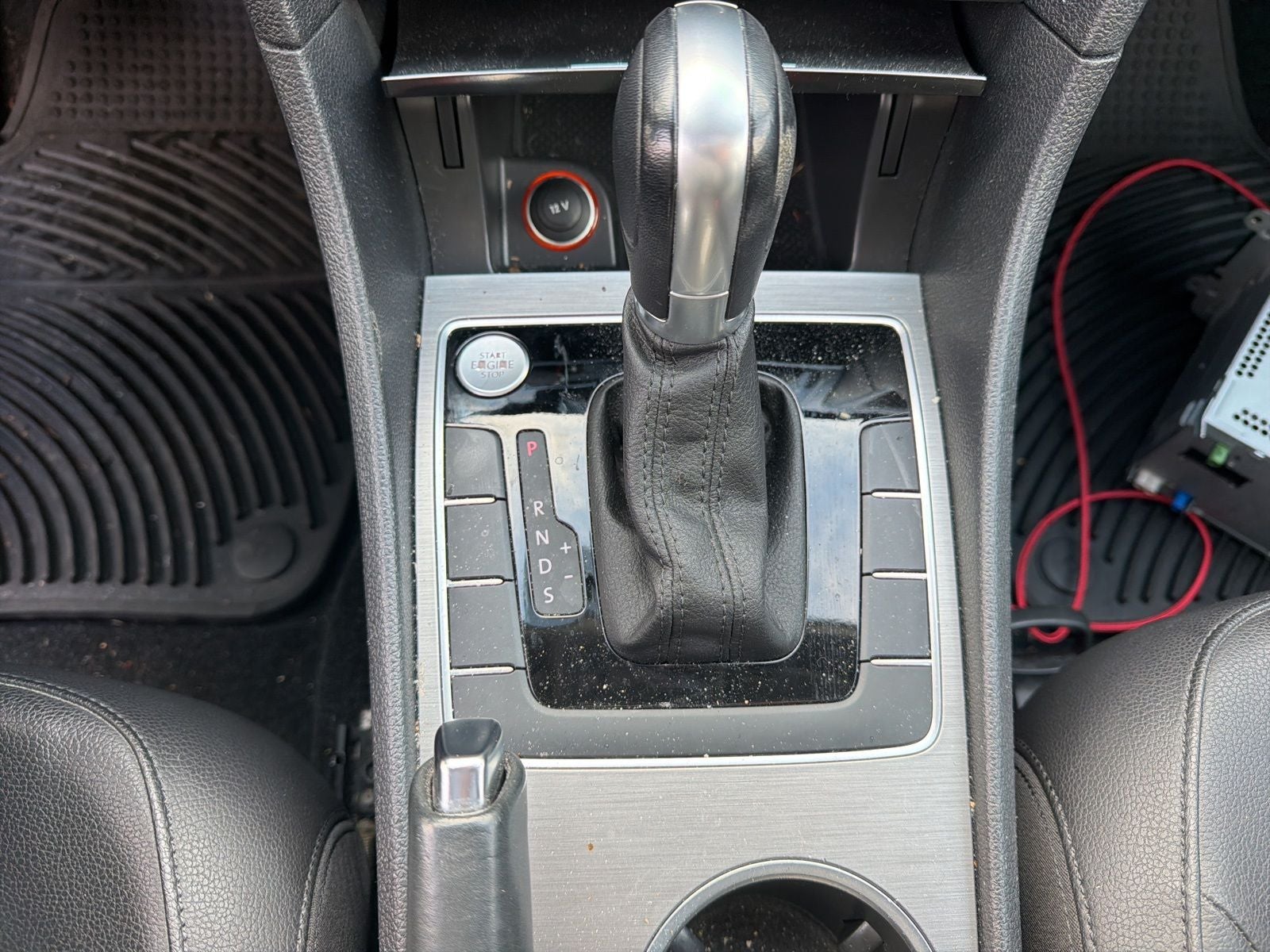 2015 Volkswagen Passat 1.8T SE w/Sunroof/Nav