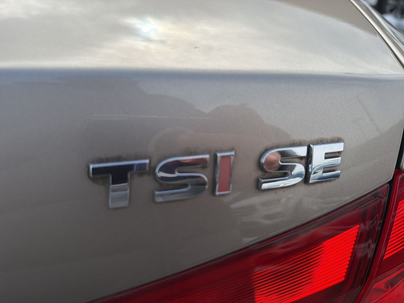 2015 Volkswagen Passat 1.8T SE w/Sunroof/Nav