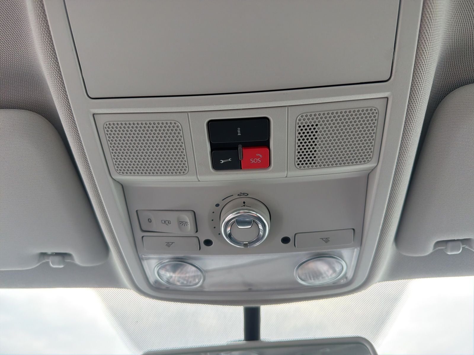 2015 Volkswagen Passat 1.8T SE w/Sunroof/Nav