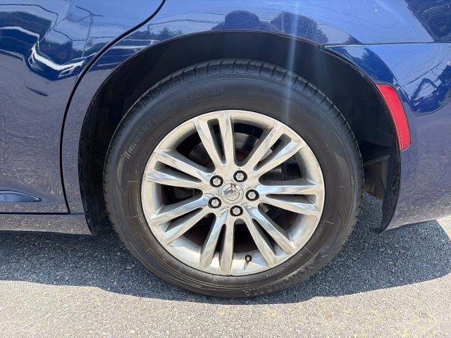 2016 Chrysler 300 Limited