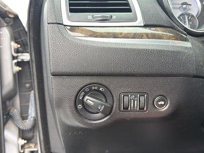 2013 Chrysler 300C Base
