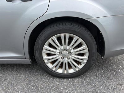 2013 Chrysler 300C Base