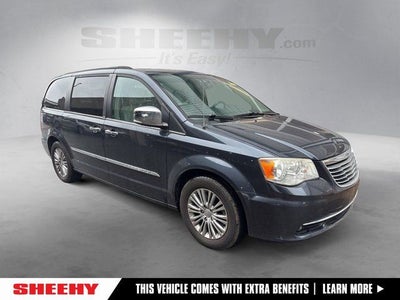 2013 Chrysler Town & Country Touring-L