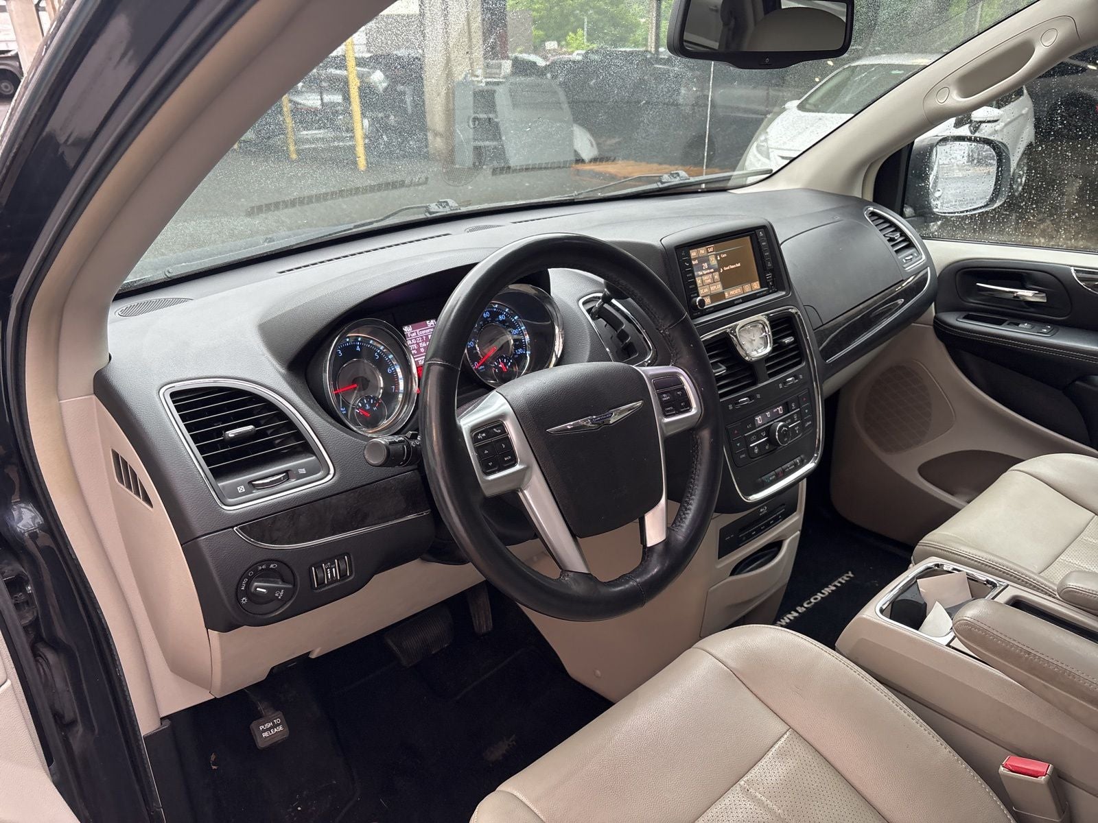2013 Chrysler Town & Country Touring-L